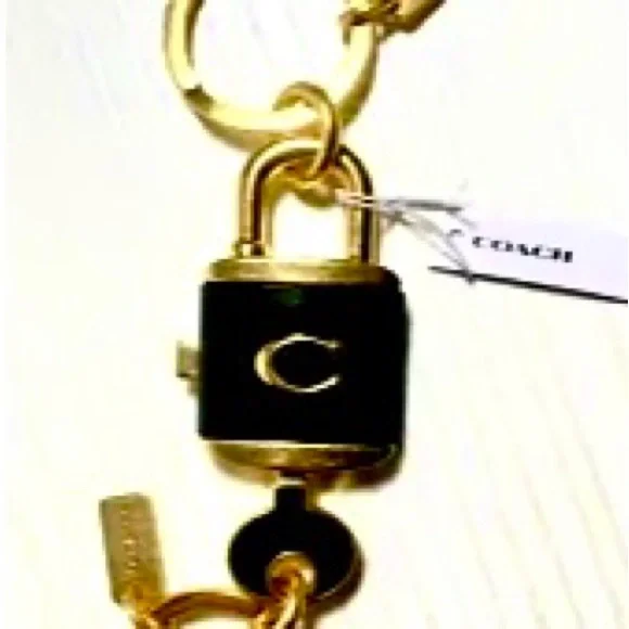 NWT Coach 2 Pc Lock & Key Double key rings/Bag Charm Unisex - Picture 3 of 10